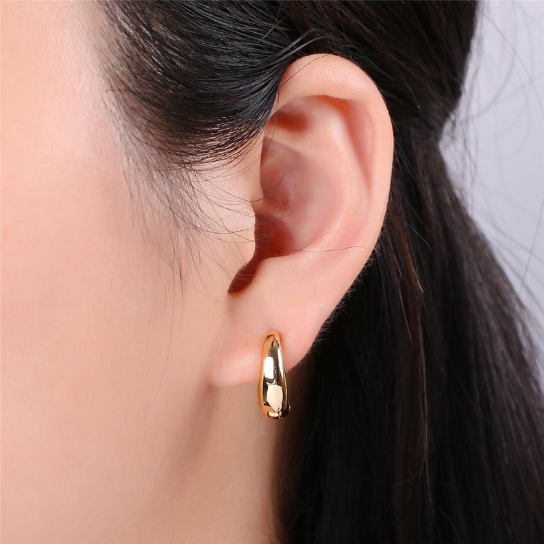 Gold Huggie Hoop Earrings - 18K Gold Plated Brass Hoop Findings - 5 Lo –  DOMEDBAZAAR