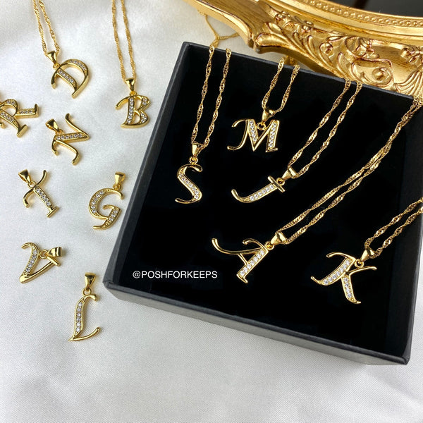 18K GOLD SCRIPT INITIAL NECKLACE