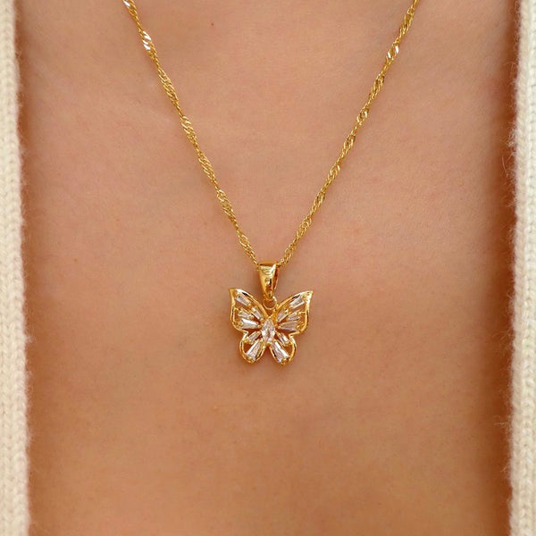 18K GOLD BUTTERFLY KISS NECKLACE