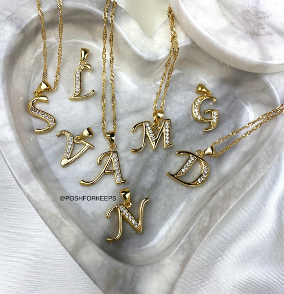 18K GOLD SCRIPT INITIAL NECKLACE