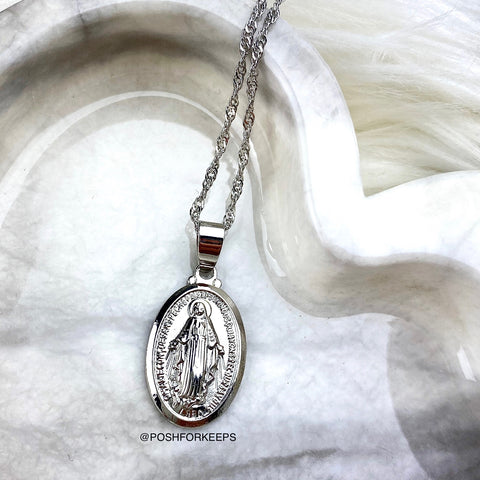 SILVER MARY NECKLACE