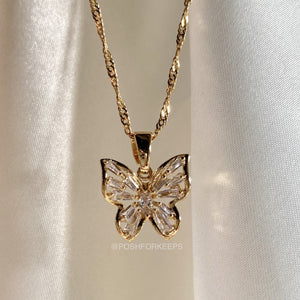 18K GOLD BUTTERFLY KISS NECKLACE